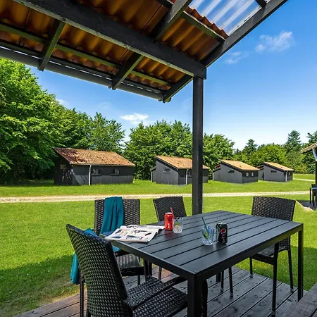 1 Bedroom In * Hampen