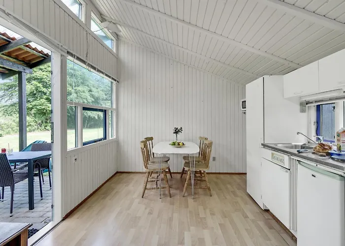 1 Bedroom In Feriehus Hampen