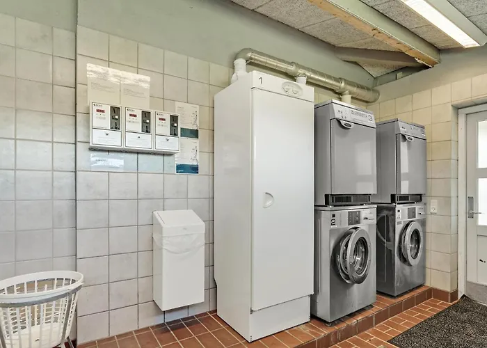 1 Bedroom In Hampen